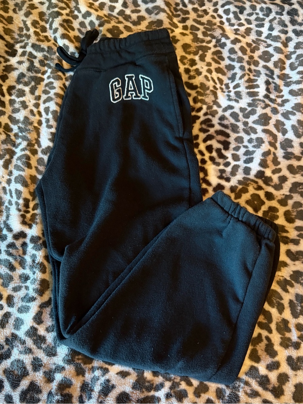 Gap black jogger sweatpants size small
